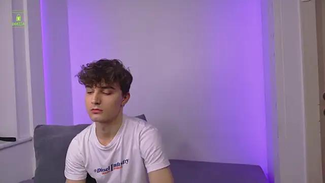 Richard steele hot online show from 11-24-25, 03:23