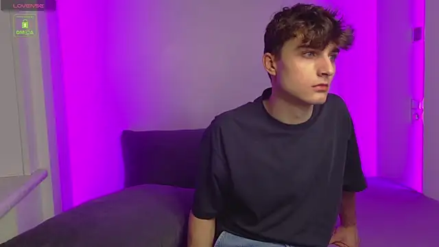 Richard steele hot online show from 02-15-26, 03:20