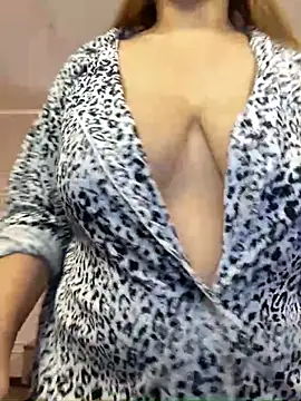 Snapshot of kittykelly chatting on 10-30-25, 10:06 kittykelly online show from 10-30-25, 10:06