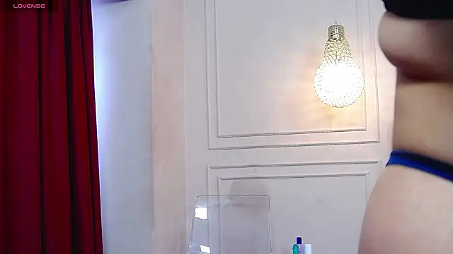 kittykelly online show from 12-20-25, 10:55