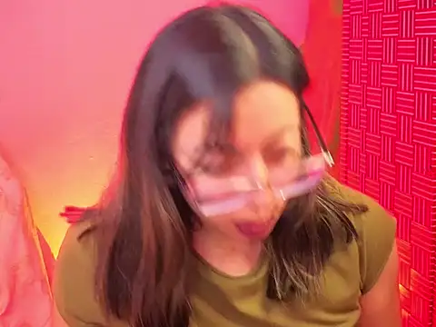 Snapshot of zylla_storn chatting on 12-16-25, 08:19 zylla storn online show from 12-16-25, 08:19