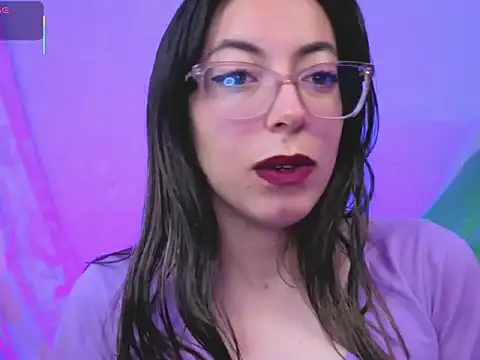 Snapshot of zylla_storn chatting on 01-18-26, 08:18 zylla storn online show from 01-18-26, 08:18