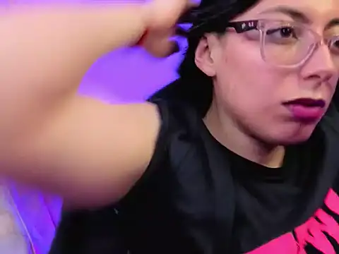 Snapshot of zylla_storn chatting on 02-15-26, 03:14 zylla storn online show from 02-15-26, 03:14