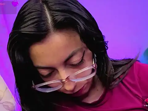 Snapshot of zylla_storn chatting on 02-17-26, 09:32 zylla storn online show from 02-17-26, 09:32