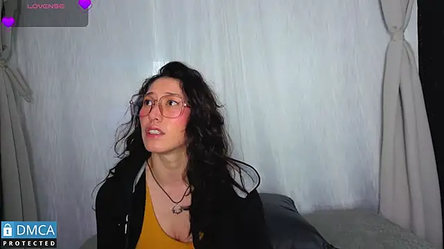 eva delight  online show from 02-21-26, 11:00