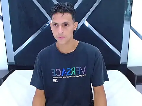 wiltom  online show from 10-28-25, 12:09