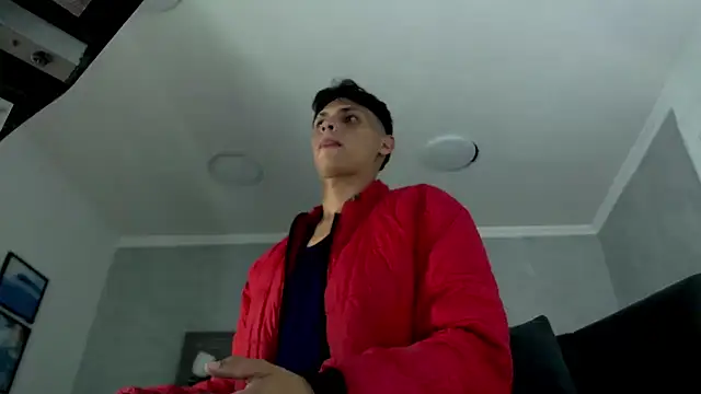 wiltom  online show from 12-05-25, 03:48