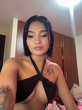 Snapshot of zoeejones chatting on 11-02-25, 09:17 zoeejones online show from 11-02-25, 09:17