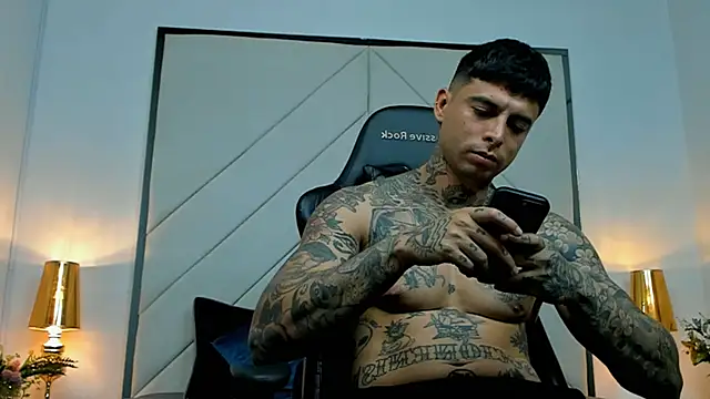 MATEO DILUCA online show from 01-07-26, 09:17