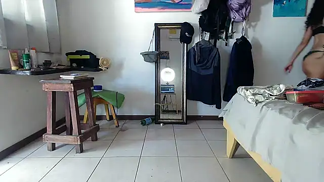 Snapshot of eleganceafterdark chatting on 02-19-26, 06:37 eleganceafterdark online show from 02-19-26, 06:37