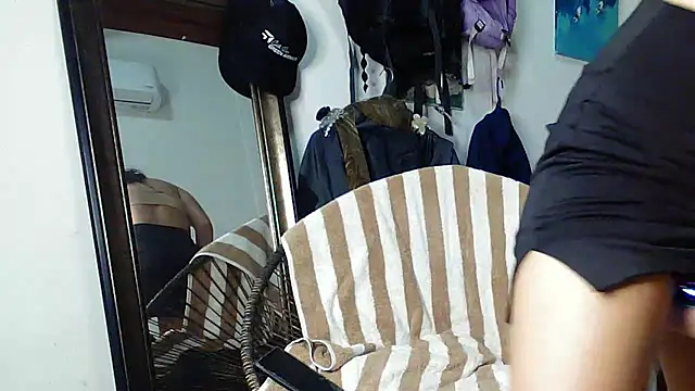 Snapshot of eleganceafterdark chatting on 02-23-26, 04:21 eleganceafterdark online show from 02-23-26, 04:21