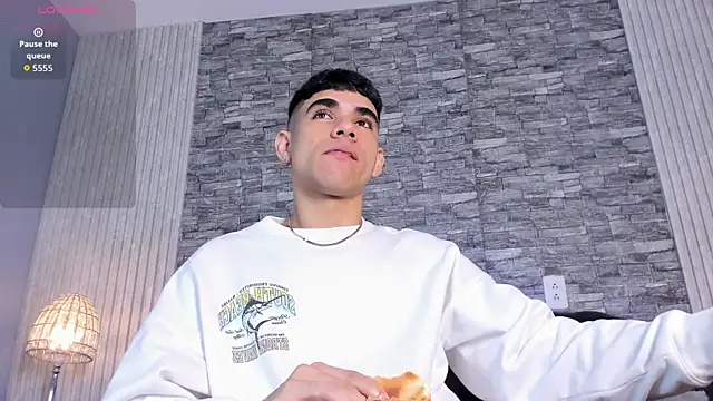 zack joness18 online show from 11-19-25, 03:28