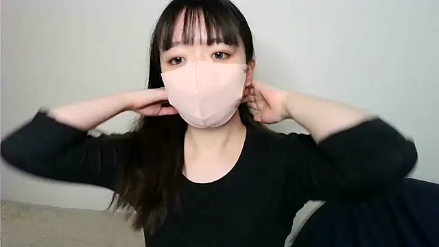 Snapshot of yua_chan00 chatting on 10-26-25, 01:17 yua chan00 online show from 10-26-25, 01:17