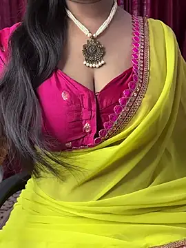 Snapshot of Ritika_janu chatting on 11-17-25, 05:57 Ritika janu online show from 11-17-25, 05:57