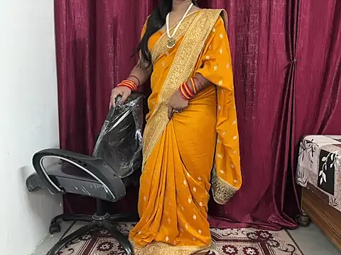 Snapshot of Ritika_janu chatting on 11-24-25, 04:29 Ritika janu online show from 11-24-25, 04:29