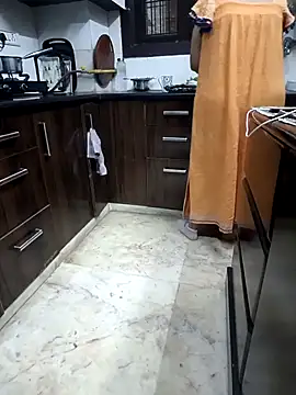 Snapshot of dreamgirl_deor chatting on 10-31-25, 02:56 dreamgirl deor online show from 10-31-25, 02:56