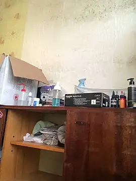 AnitaTenchi1 online show from 12-22-25, 11:40