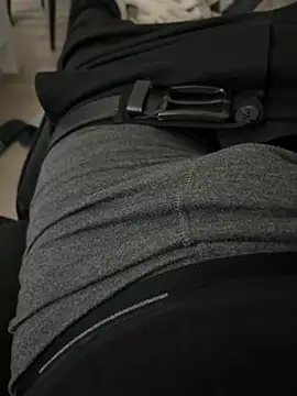 Snapshot of hasanka62 chatting on 02-25-26, 03:10 hasanka62 online show from 02-25-26, 03:10