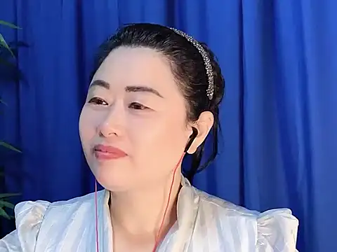 yaoyao22678 online show from 10-29-25, 01:19