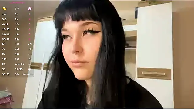 LaurenOveson online show from 11-15-25, 10:23