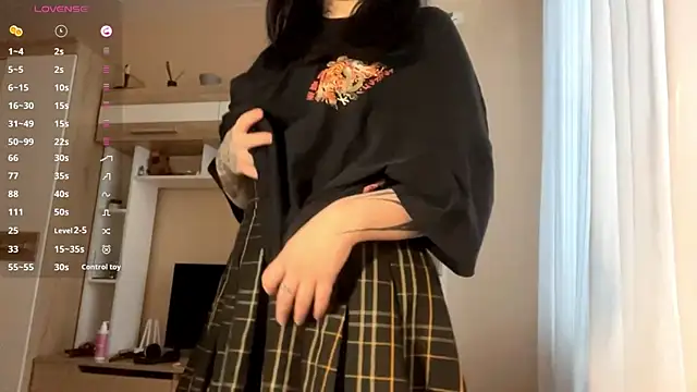 LaurenOveson online show from 12-14-25, 10:42