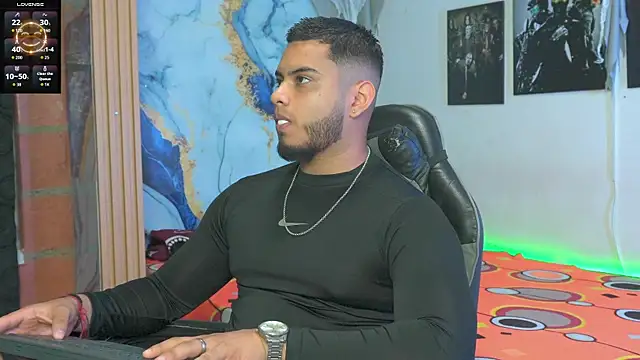 Snapshot of Tiler_wolker chatting on 11-25-25, 02:44 Tiler wolker online show from 11-25-25, 02:44