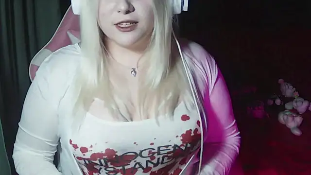 Snapshot of JessiAngels chatting on 10-27-25, 09:30 JessiAngels online show from 10-27-25, 09:30