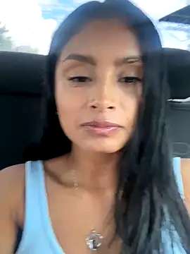 Snapshot of saragrey77 chatting on 11-16-25, 04:01 saragrey77 online show from 11-16-25, 04:01