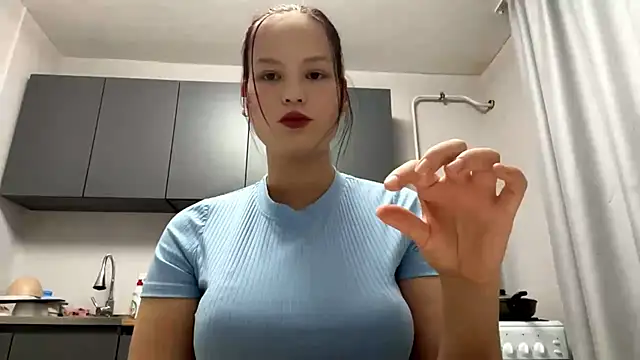 WilmaWeis online show from 10-27-25, 02:10