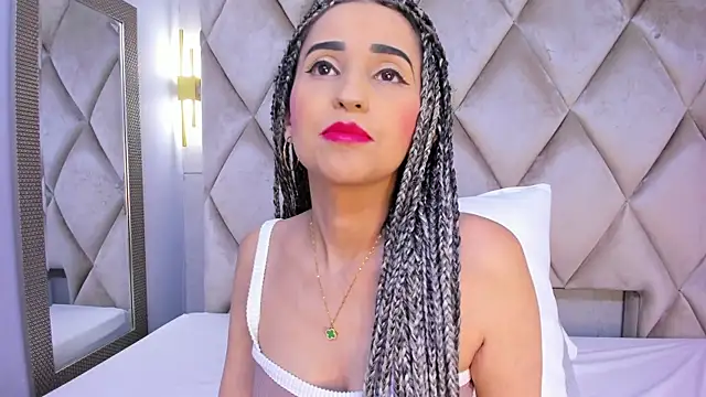 violett rabbit  online show from 12-05-25, 08:05