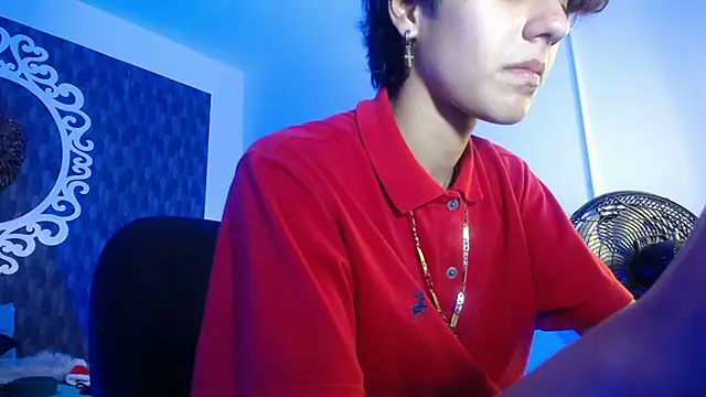 Ghost  Girl  online show from 12-15-25, 05:39