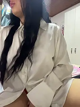 Im Saraaaa online show from 11-12-25, 07:13