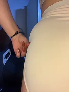 Im Saraaaa online show from 02-11-26, 03:55