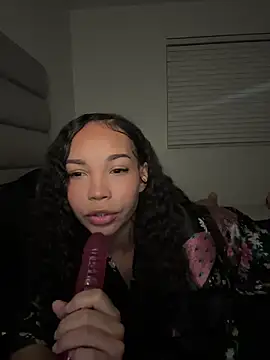 nikkiloveee online show from 02-14-26, 05:15