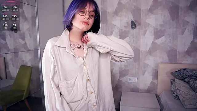 KellePourier online show from 11-06-25, 05:36