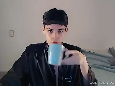 Sett 01 online show from 11-18-25, 02:17