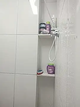 Snapshot of Farias6544 chatting on 01-19-26, 05:22 Farias6544 online show from 01-19-26, 05:22