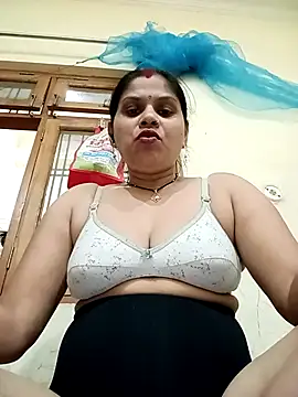 Snapshot of HayatKapoor chatting on 11-30-25, 07:34 HayatKapoor online show from 11-30-25, 07:34