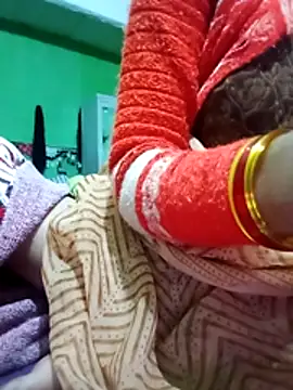 Snapshot of HayatKapoor chatting on 12-04-25, 02:43 HayatKapoor online show from 12-04-25, 02:43