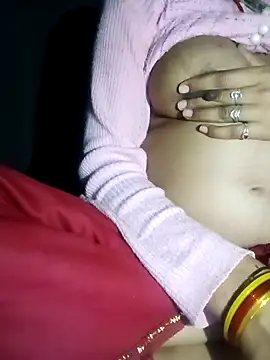 Snapshot of HayatKapoor chatting on 12-16-25, 02:00 HayatKapoor online show from 12-16-25, 02:00