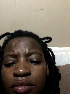 Nora Jacqueline online show from 10-27-25, 10:25