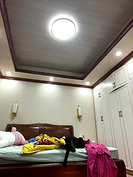 Qt889999 online show from 11-07-25, 02:17