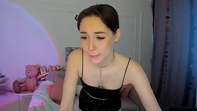 Snapshot of MakeYoueHappy chatting on 02-21-26, 04:35 MakeYoueHappy online show from 02-21-26, 04:35