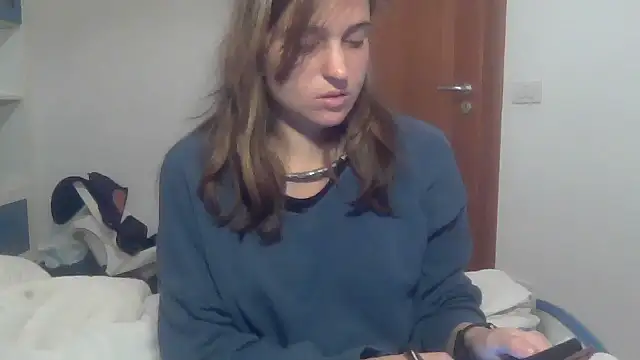 SinnEmily online show from 02-11-26, 05:51