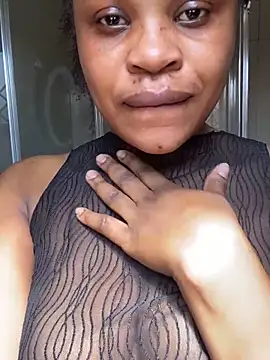 Snapshot of mink204 chatting on 10-27-25, 12:20 mink204 online show from 10-27-25, 12:20