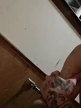 Snapshot of 40Kalisdaddy chatting on 11-17-25, 03:56 40Kalisdaddy online show from 11-17-25, 03:56