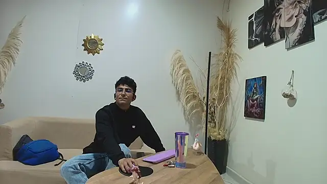 SexyAndresito22 online show from 11-05-25, 05:29