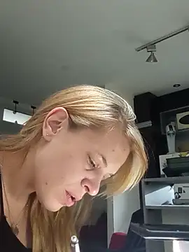 coralu2215 online show from 02-15-26, 12:58