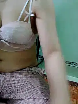 Snapshot of Kieuxinhgai chatting on 11-08-25, 07:41 Kieuxinhgai online show from 11-08-25, 07:41