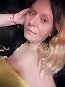 Lana-murr online show from 12-18-25, 04:46